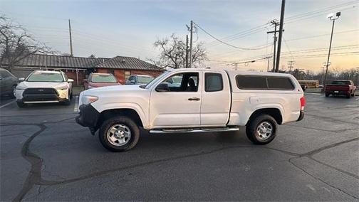 2016 Toyota Tacoma SR