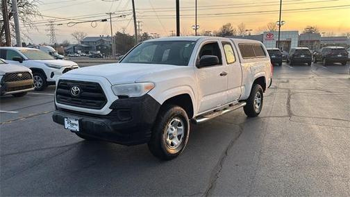 2016 Toyota Tacoma SR