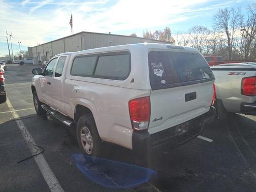 2016 Toyota Tacoma SR