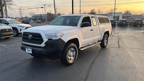 2016 Toyota Tacoma SR