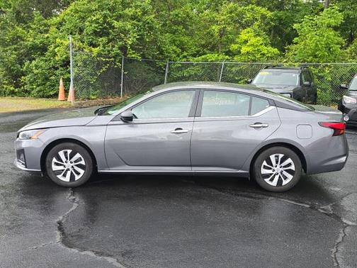 2024 Nissan Altima S FWD
