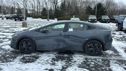 2026 Toyota Prius Plug-In Hybrid SE