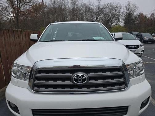 2013 Toyota Sequoia SR5