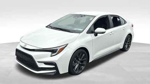 Wind Chill Pearl 2025 Toyota Corolla SE