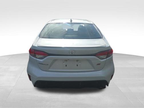 Wind Chill Pearl 2025 Toyota Corolla SE