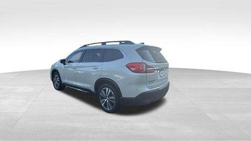 Crystal White Pearl 2021 Subaru Ascent Limited 7-Passenger