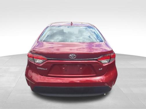 Ruby Flare Pearl 2025 Toyota Corolla LE