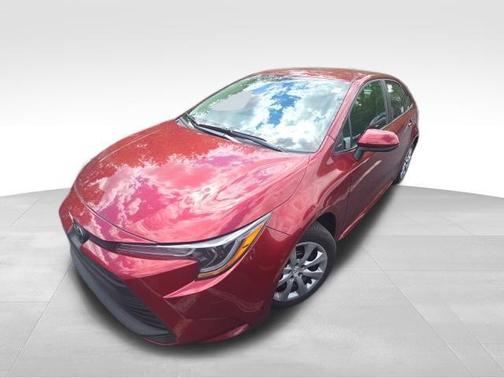 Ruby Flare Pearl 2025 Toyota Corolla LE
