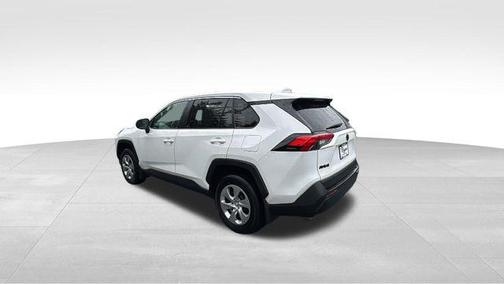 Ice Cap 2023 Toyota RAV4 LE