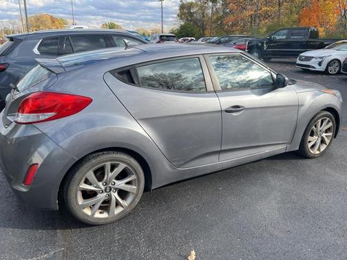 2016 Hyundai Veloster Base