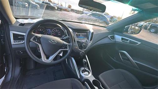 2016 Hyundai Veloster Base