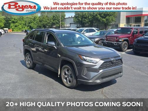 2022 Toyota RAV4 XLE