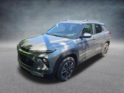 Sterling Gray Metallic 2025 Chevrolet Trailblazer LT