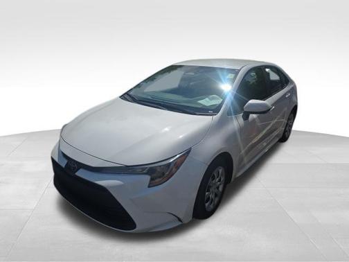 Ice Cap 2025 Toyota Corolla LE
