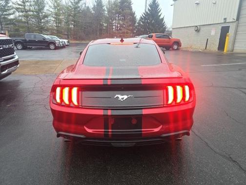 2022 Ford Mustang EcoBoost Premium