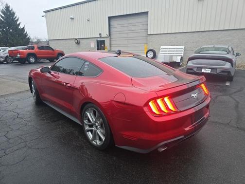 2022 Ford Mustang EcoBoost Premium
