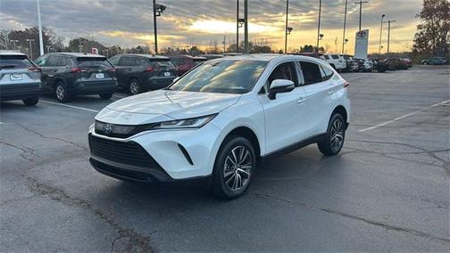 2024 Toyota Venza LE