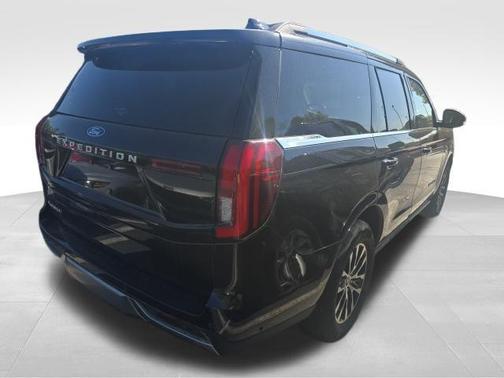 Black Metallic 2025 Ford Expedition Platinum