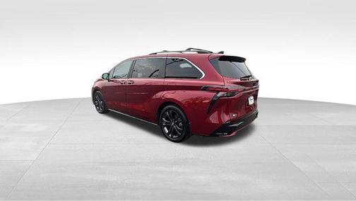 2024 Toyota Sienna XSE 7 Passenger