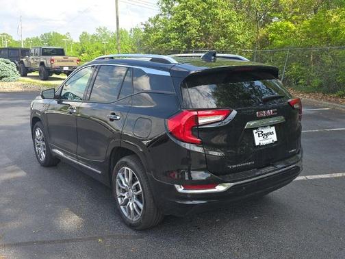 2022 GMC Terrain Denali
