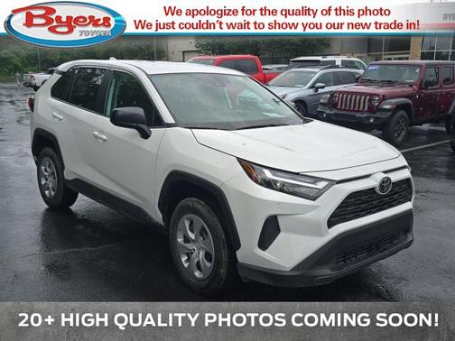2024 Toyota RAV4 LE