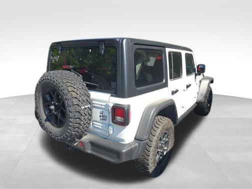 Bright White Clearcoat 2025 Jeep Wrangler 4xe Willys
