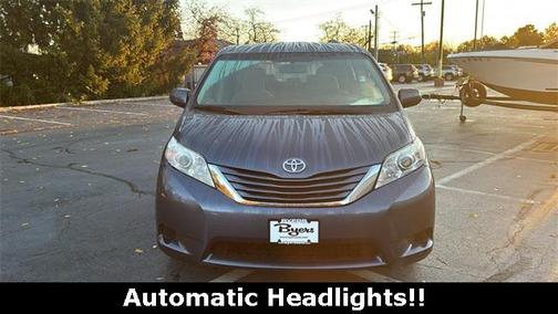 2015 Toyota Sienna LE