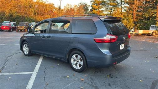 2015 Toyota Sienna LE