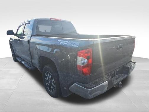 2015 Toyota Tundra SR5