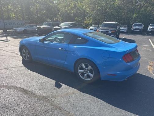 2017 Ford Mustang V6