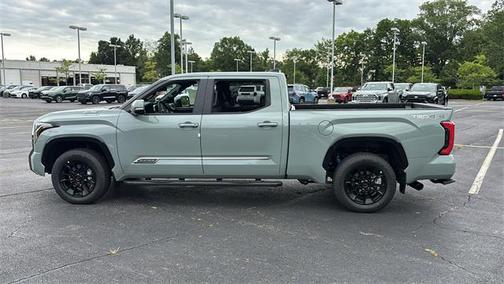 2025 Toyota Tundra Hybrid Platinum