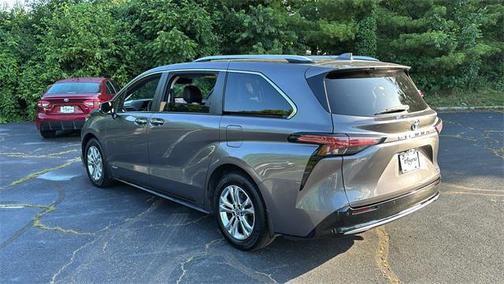 2021 Toyota Sienna Platinum 7 Passenger