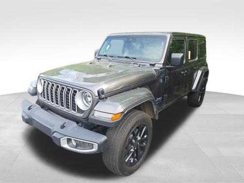 Granite Crystal Metallic Clearcoat 2025 Jeep Wrangler 4xe Sahara