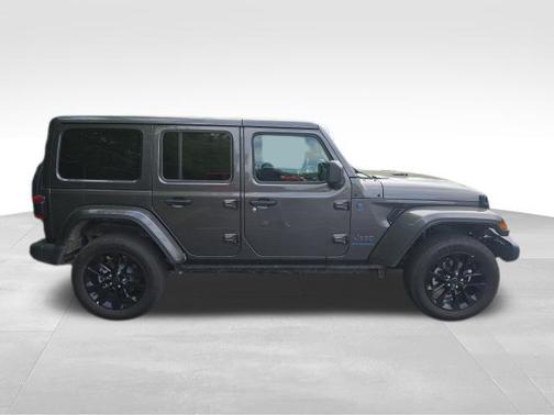 Granite Crystal Metallic Clearcoat 2025 Jeep Wrangler 4xe Sahara