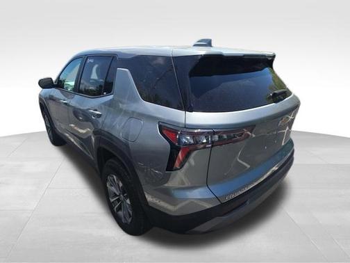 Sterling Gray Metallic 2025 Chevrolet Equinox 1LT