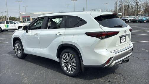 White 2026 Toyota Highlander Hybrid Platinum