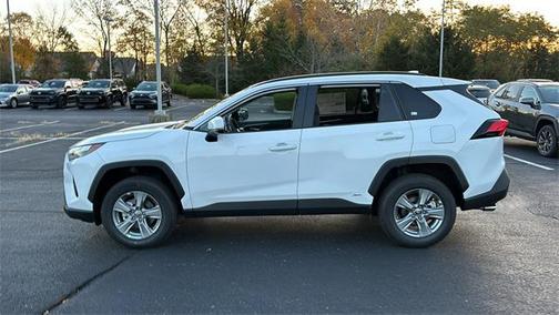 2025 Toyota RAV4 Hybrid XLE