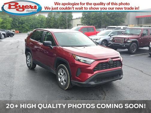2024 Toyota RAV4 LE