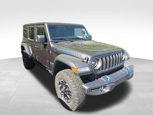 Granite Crystal Metallic Clearcoat 2025 Jeep Wrangler 4xe Rubicon