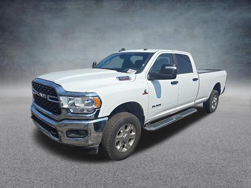 Bright White Clearcoat 2024 RAM 3500 Big Horn