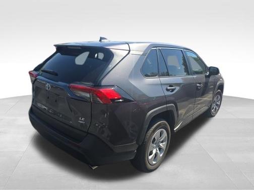 01g3 2024 Toyota RAV4 LE