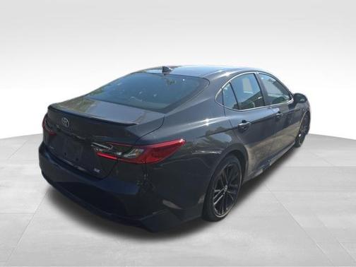 Underground 2025 Toyota Camry SE