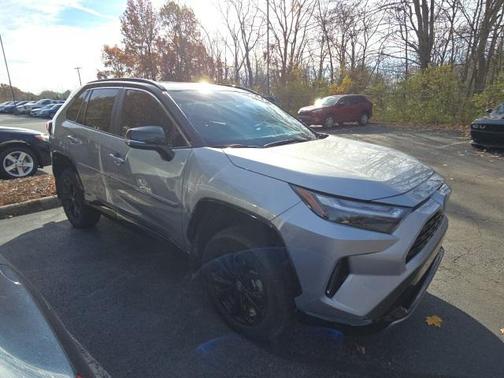 2024 Toyota RAV4 Hybrid SE