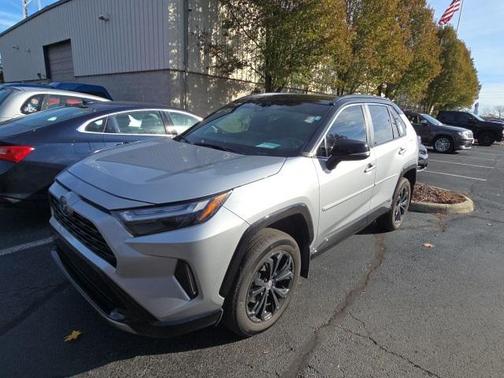 2024 Toyota RAV4 Hybrid SE