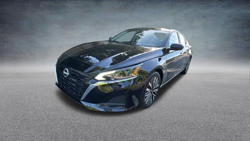 Super Black Clearcoat 2025 Nissan Altima 2.5 SV