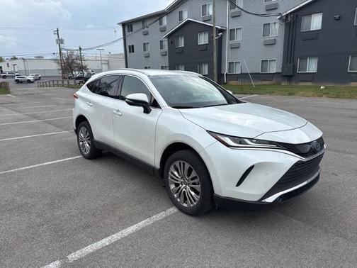 2023 Toyota Venza XLE