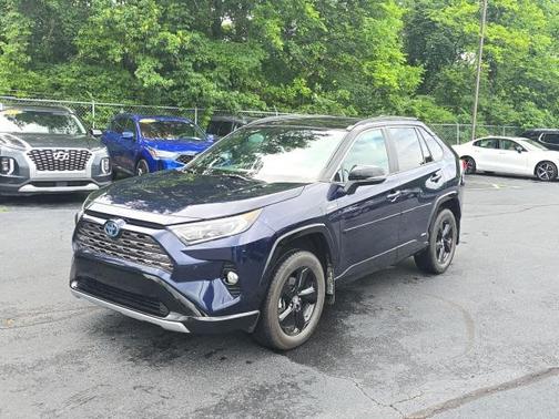 2021 Toyota RAV4 Hybrid SE