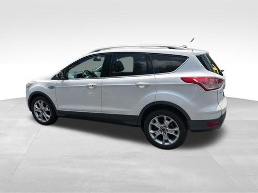 Oxford White 2015 Ford Escape Titanium