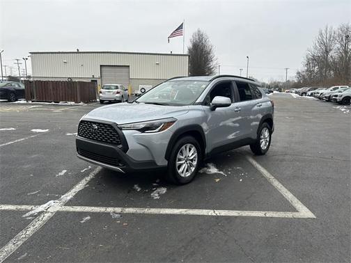 2024 Toyota Corolla Cross LE