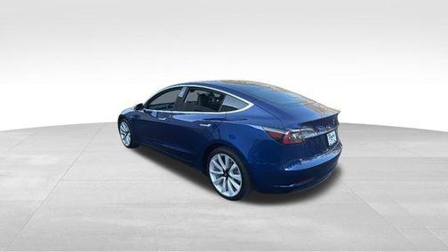 Deep Blue Metallic 2020 Tesla Model 3 Long Range